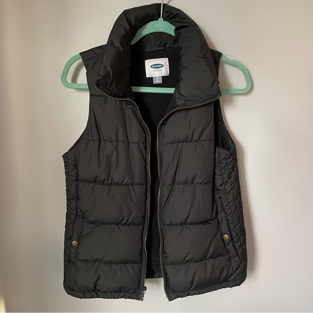 Old Navy Black Vest Woman’s sz XS